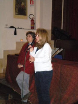 Anna Maria Santoro, autrice del libro con la Prof.ssa Rosaria Cascio